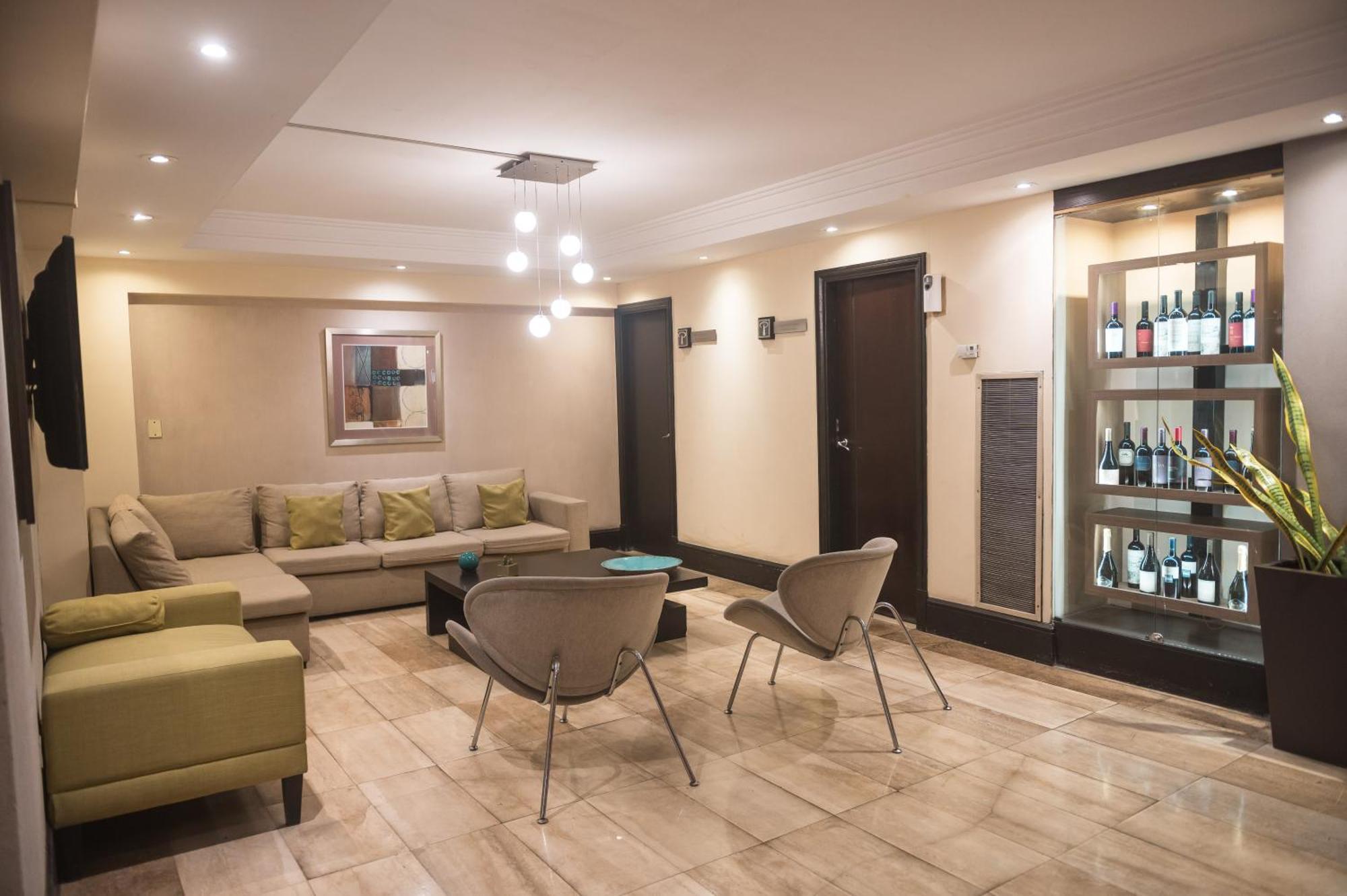 Premium Tower Suites Мендоса Экстерьер фото