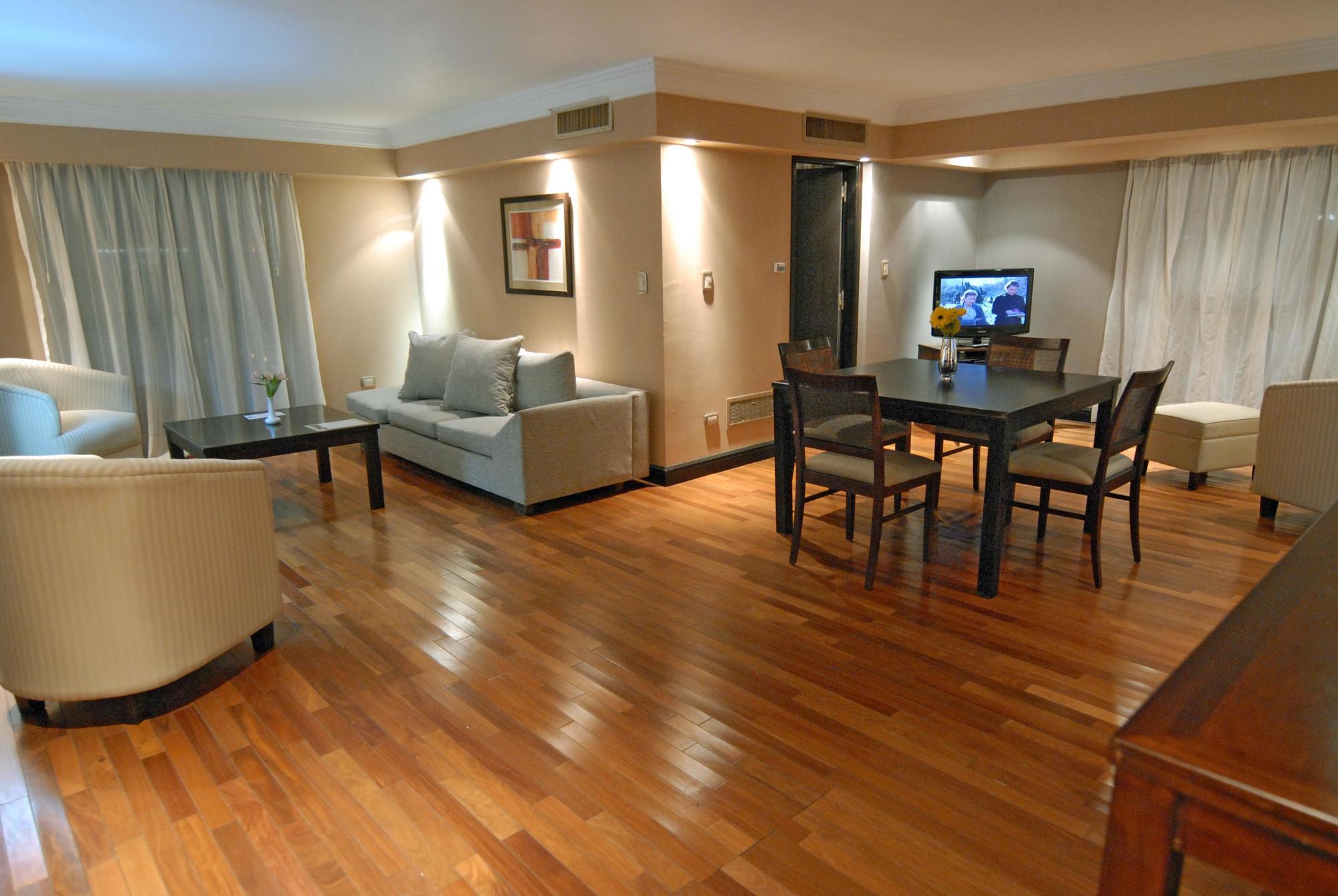 Premium Tower Suites Мендоса Экстерьер фото