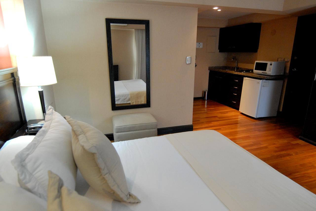 Premium Tower Suites Мендоса Экстерьер фото