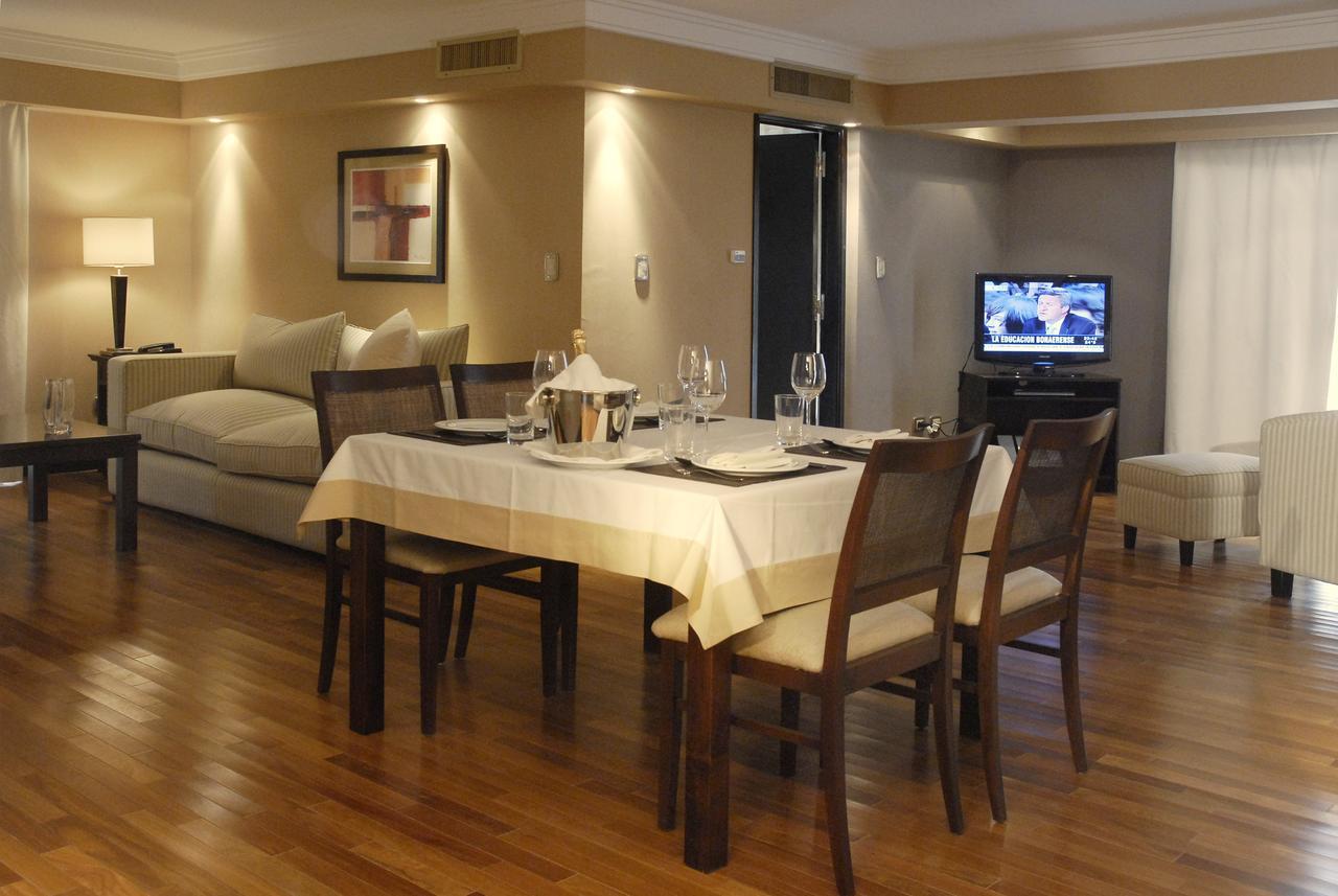 Premium Tower Suites Мендоса Экстерьер фото