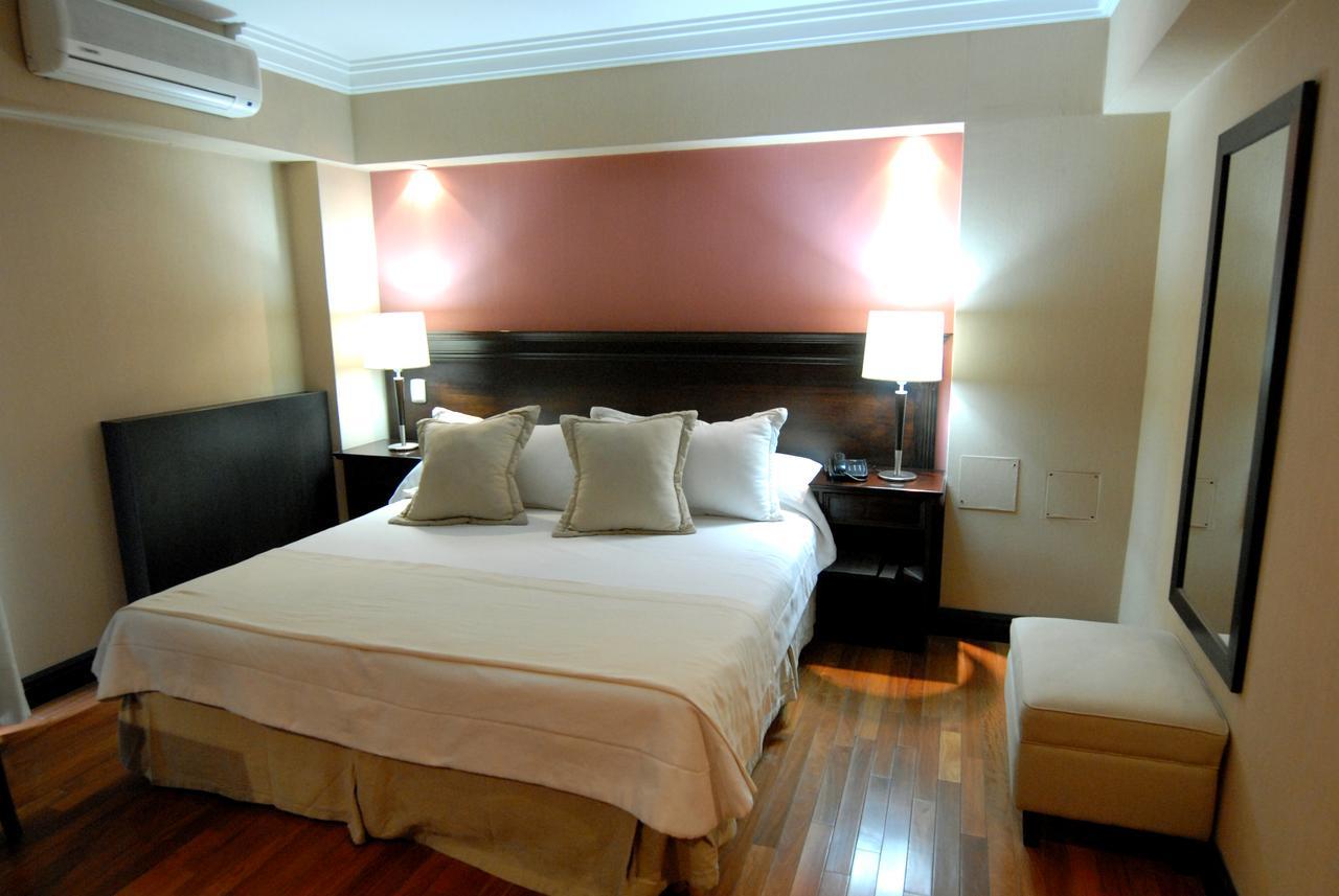 Premium Tower Suites Мендоса Экстерьер фото
